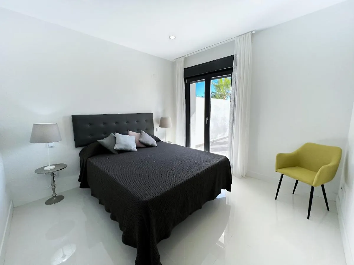 Apartment In Manilva, Just A Few Steps From The Beach Manilva